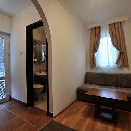Vila Duric - Ex Hotel Duric Petrovac Habitación foto