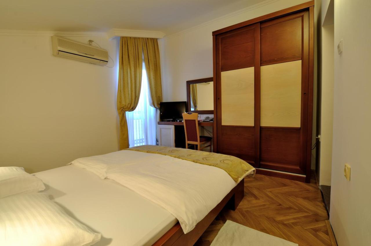Vila Duric - Ex Hotel Duric Petrovac Habitación foto